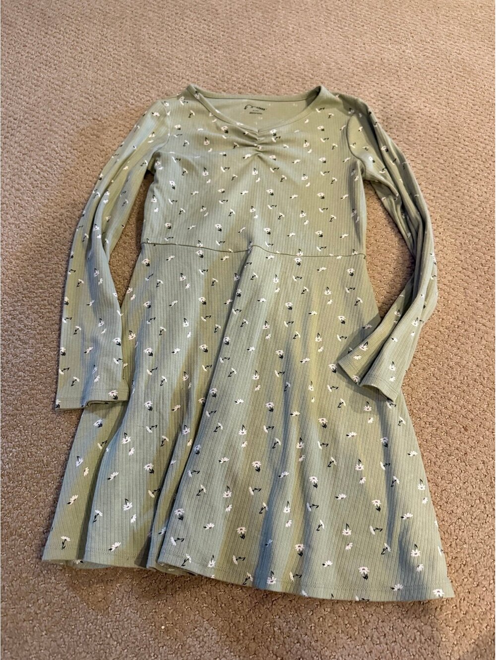 Art class size 14 green dress